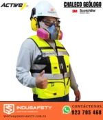 Chaleco Geólogo Minero Amarillo en uso con cinta 3M