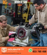Guante G40 Látex Kleenguard en mantenimiento industrial