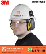 Orejera 3M Peltor X2P3E adaptable a casco en uso